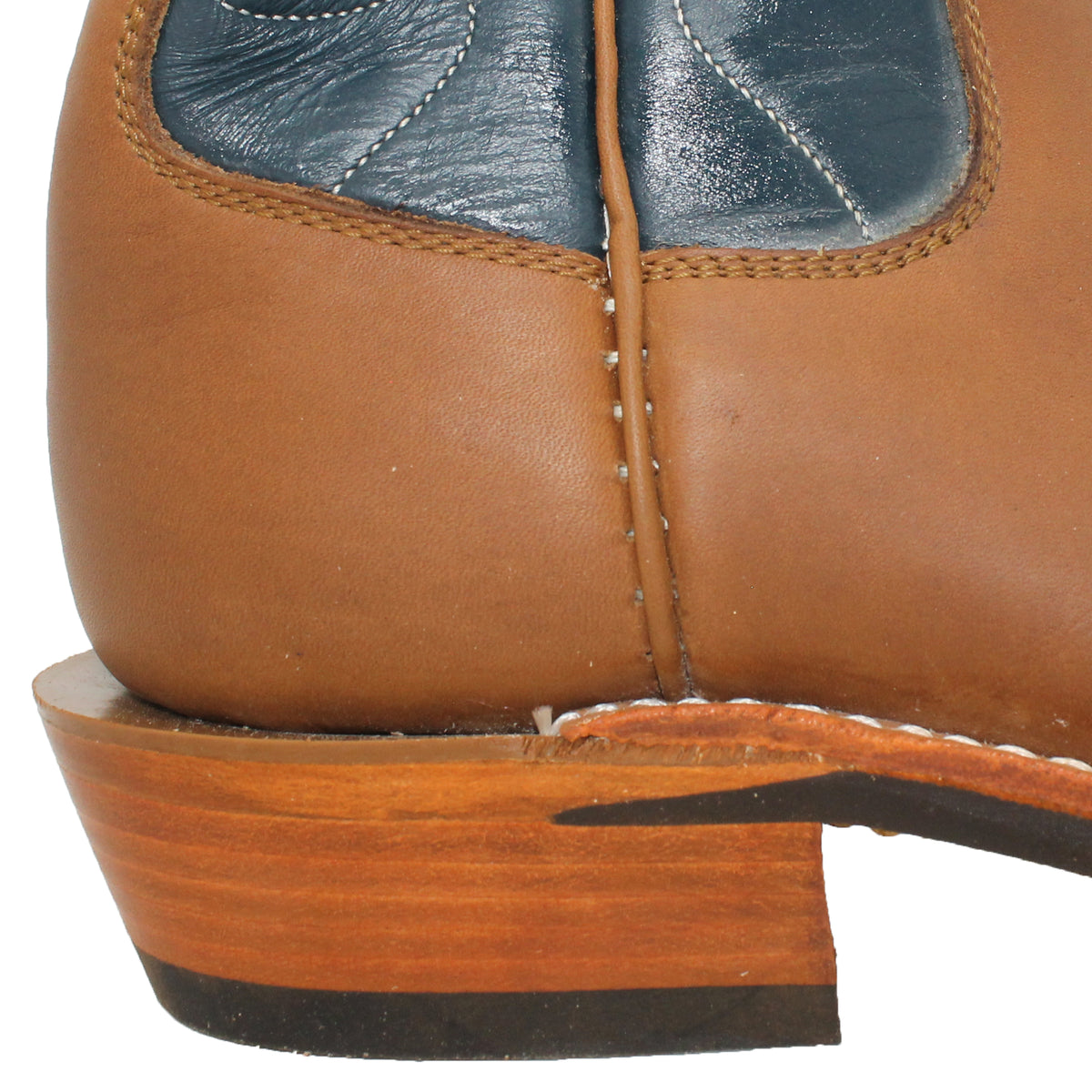 14" Blue Upper w/ Loops Stitching
Saddle Timberjack Steer Vamp
Wide French Square Toe
Slightly Tapered Heel