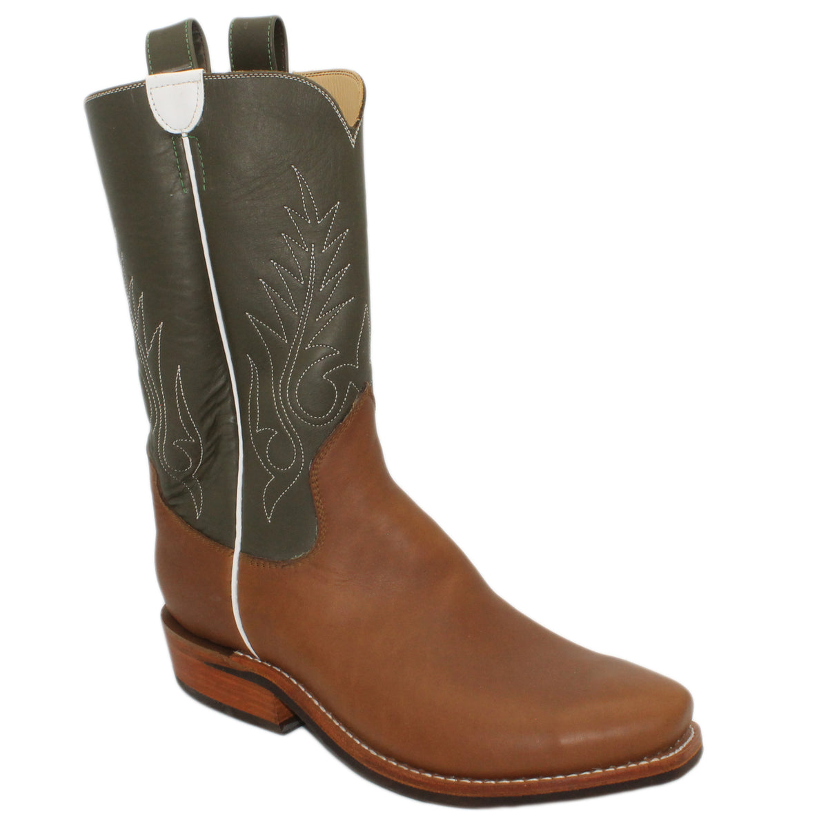 12" Forest upper w/ Beck Classic Stitching

Saddle Timberjack Steer Vamp

Regular Forties Square Toe

Slightly Tapered Heel
