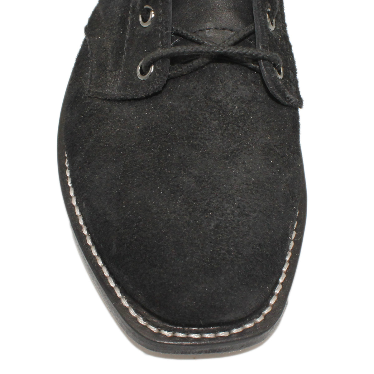 8" Lace-Up

Black Rough Out Steer

Regular French Square Toe

Slightly Tapered Heel