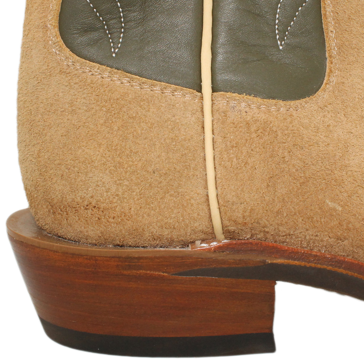 14" Forest Upper w/ Beck Classic Stitching

Buckskin Steer Rough Out Vamp

Regular French Square Toe

Slightly Tapered Heel